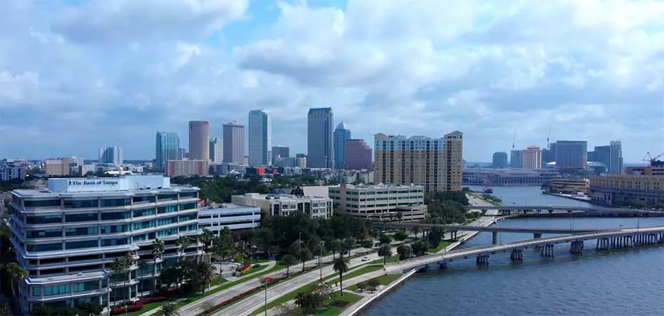 Brandon Fl sky line